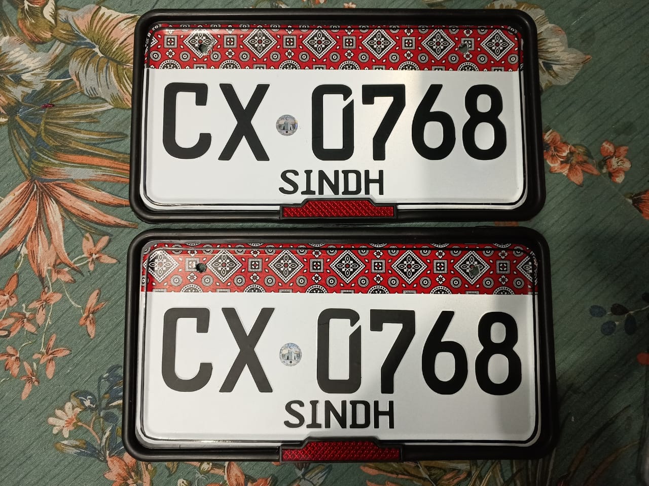 EMBOSSED NUMBER PLATES FOR CAR WITH FREE COVERS