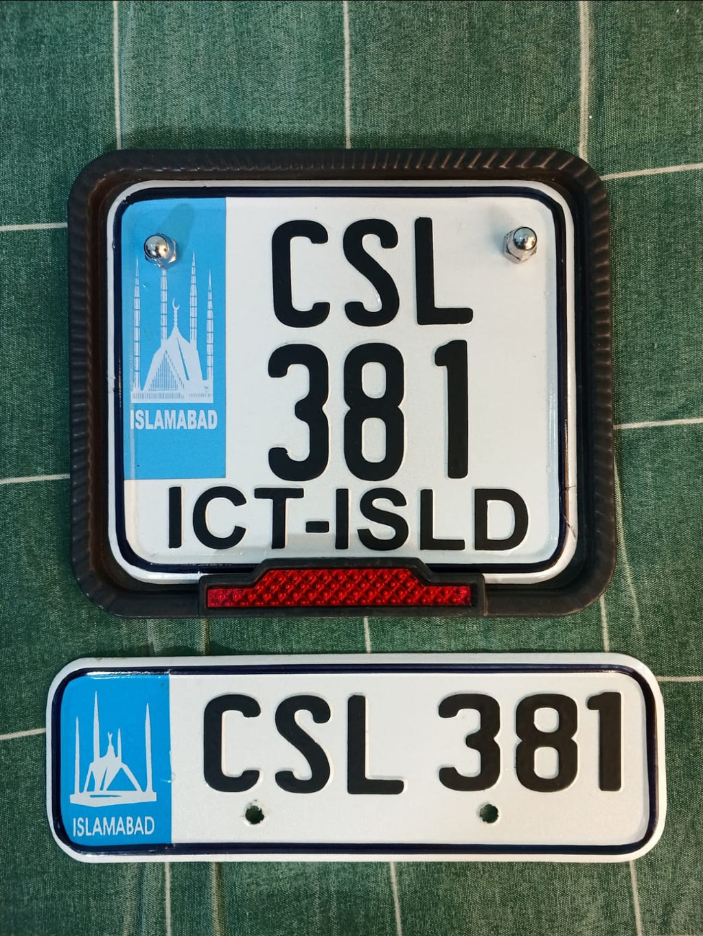 EMBOSSED NUMBER PLATES FOR BIKES WITH FREE COVER